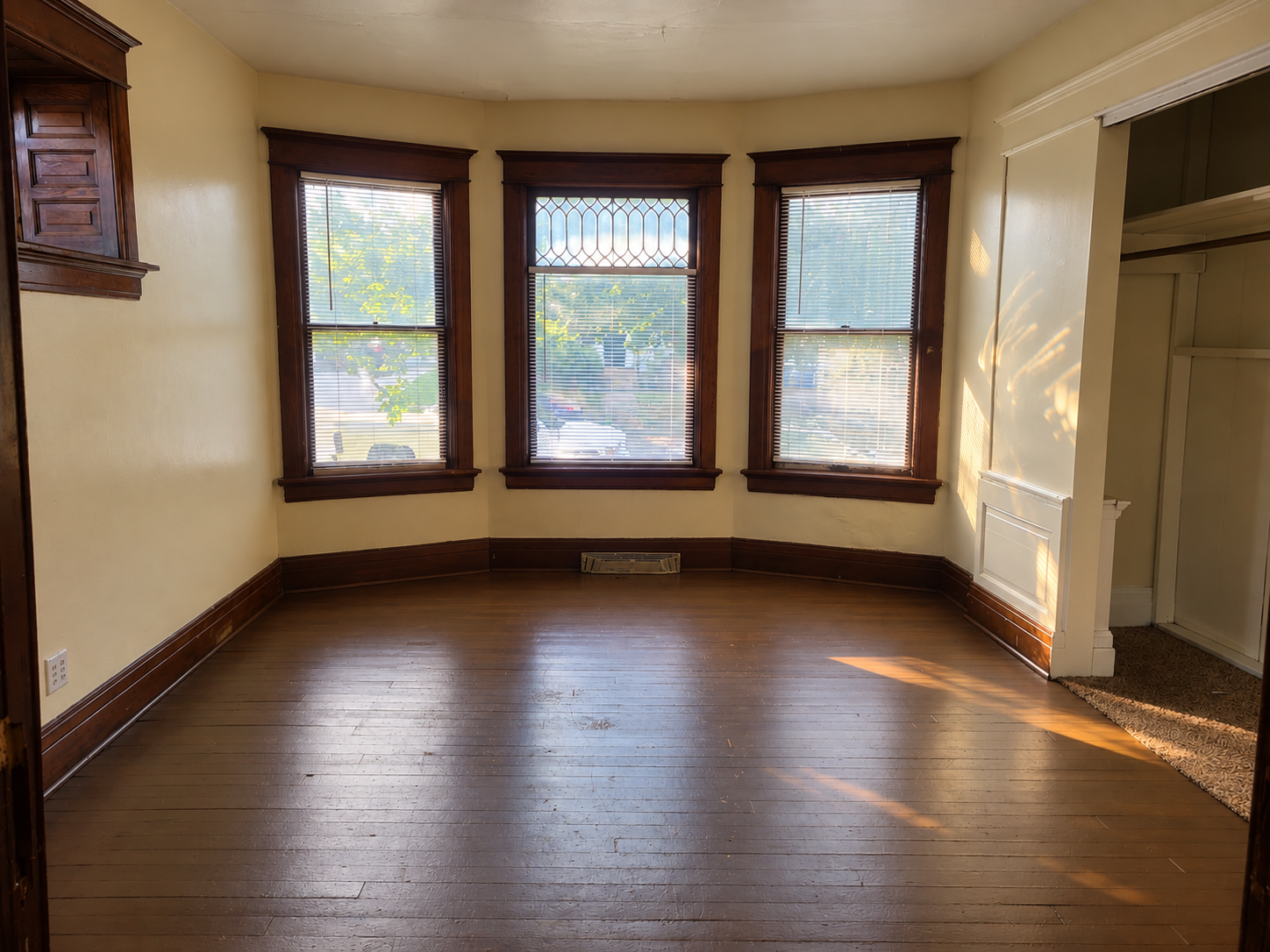 731 West 3rd Street - 733