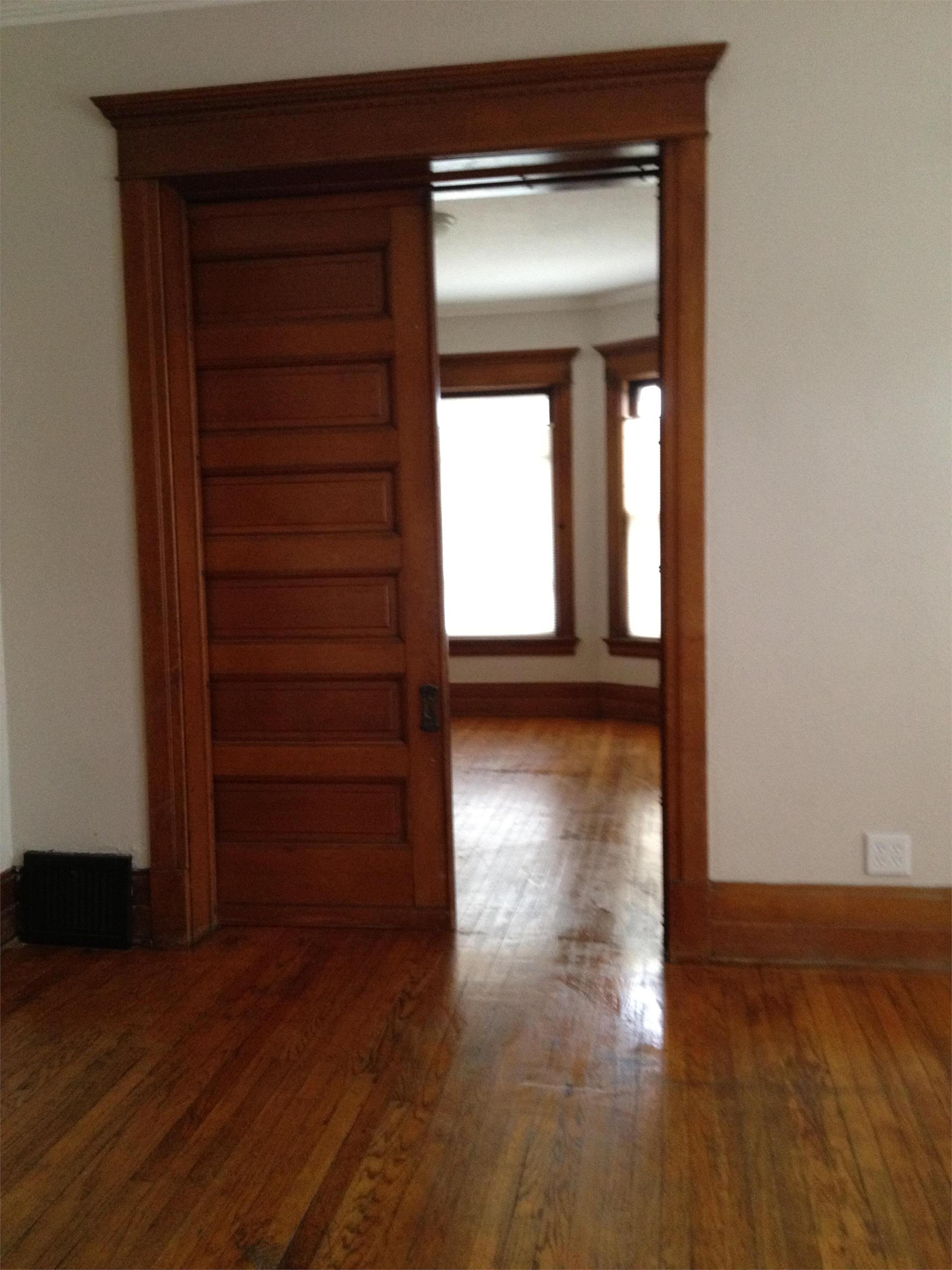 850 W 4th St - 1