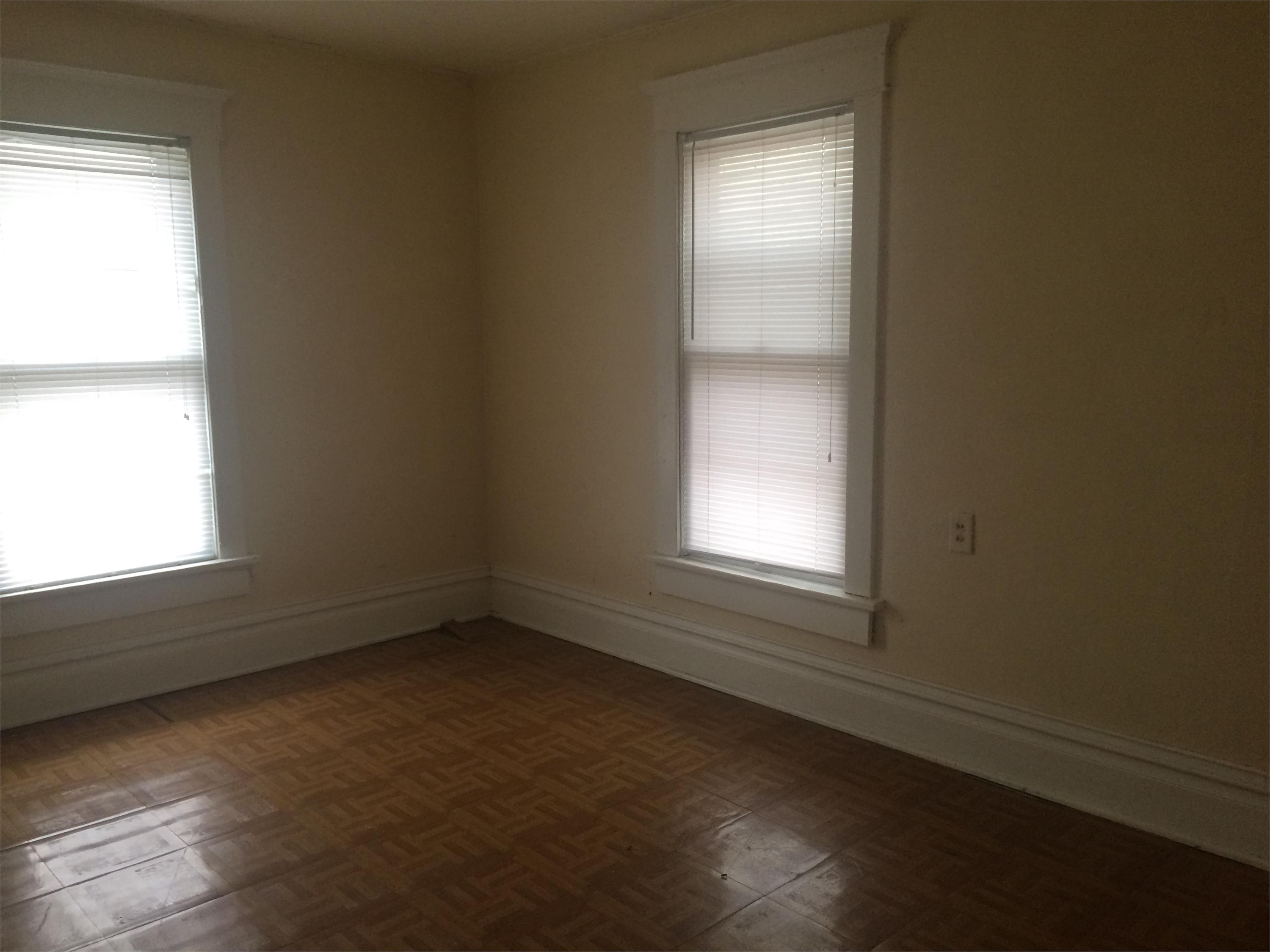 626 1/2 Dawson St