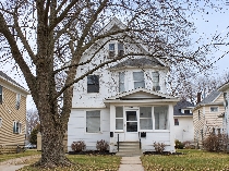 1406 1/2 W 3rd St