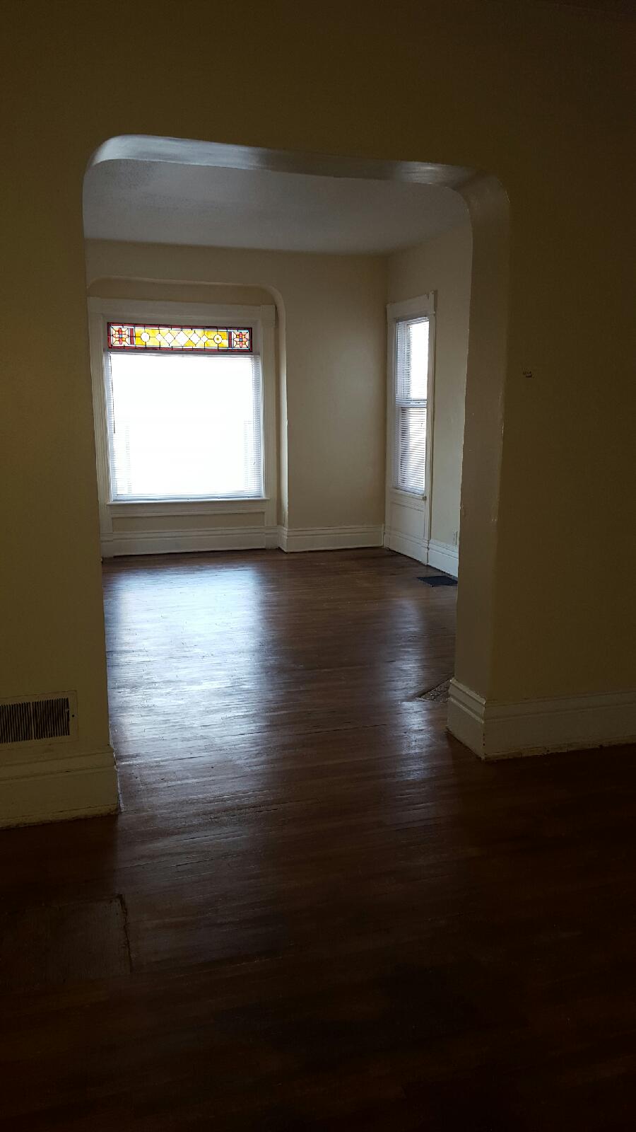 1108 W 5th St- 1